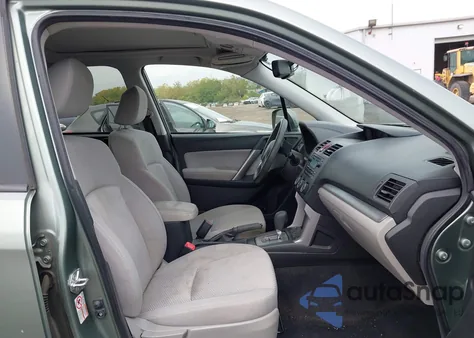 2015 Subaru Forester 2.5I Premium из США, поврежденный, VIN JF2SJADC2FH498133